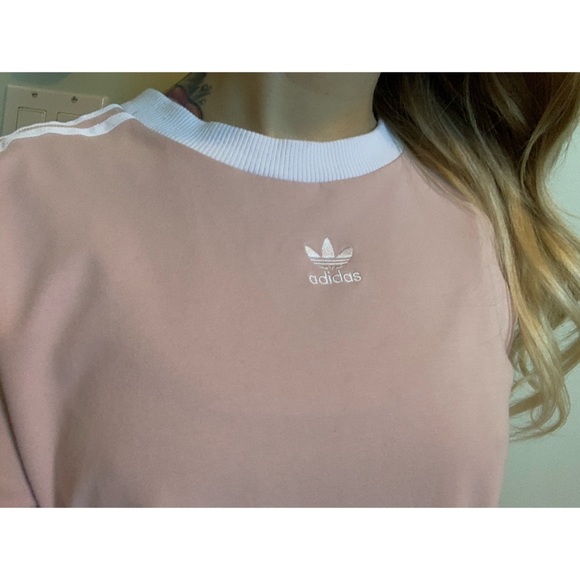 Small, Adidas, Essentials blush beige 3 stripe long sleeve - Picture 2 of 14